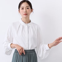 オフホワイト