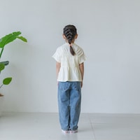 クリーム／モデル身長120cm、120サイズ着用