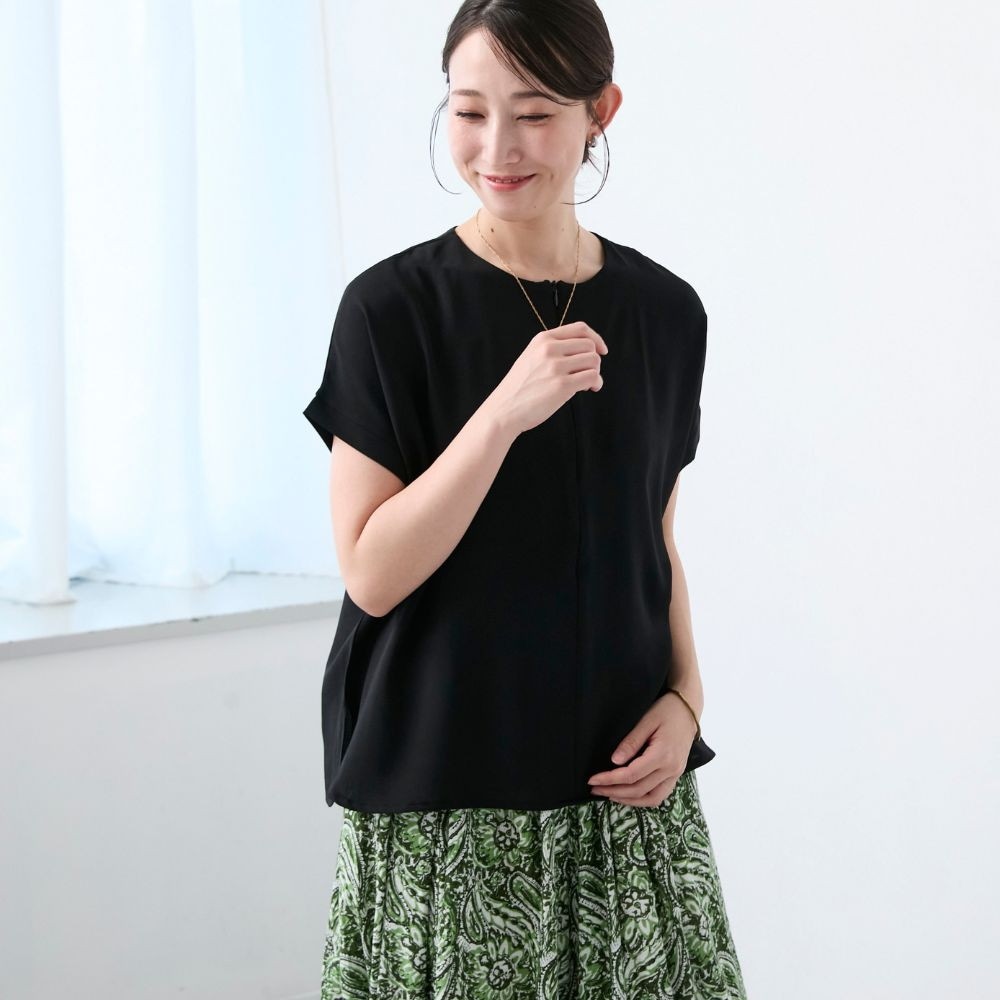 モデル身長165cm／Mサイズ