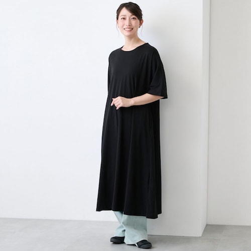 綿クルーネックロングワンピース